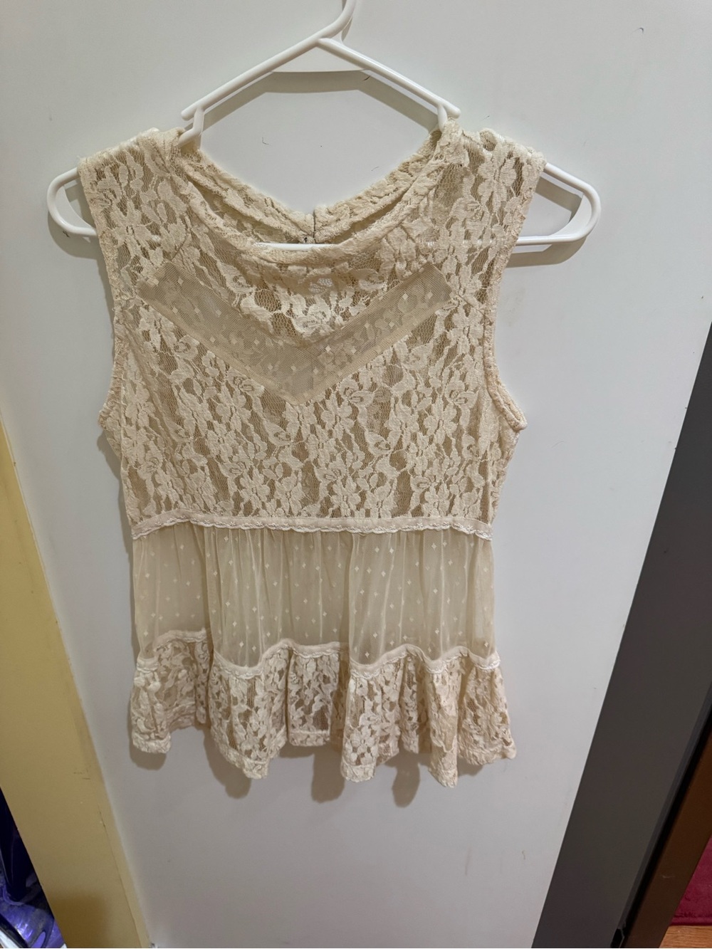 Sleeveless Cream Lace Peplum Top